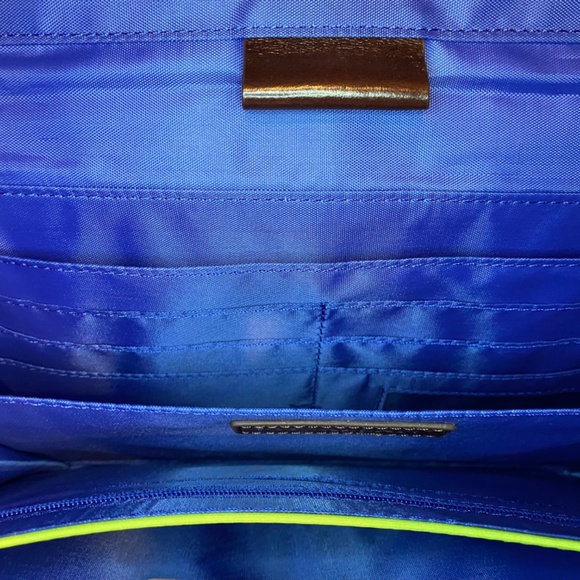 Rowallan of Scotland Green Sedona Travel Bag - Picture 4 of 5